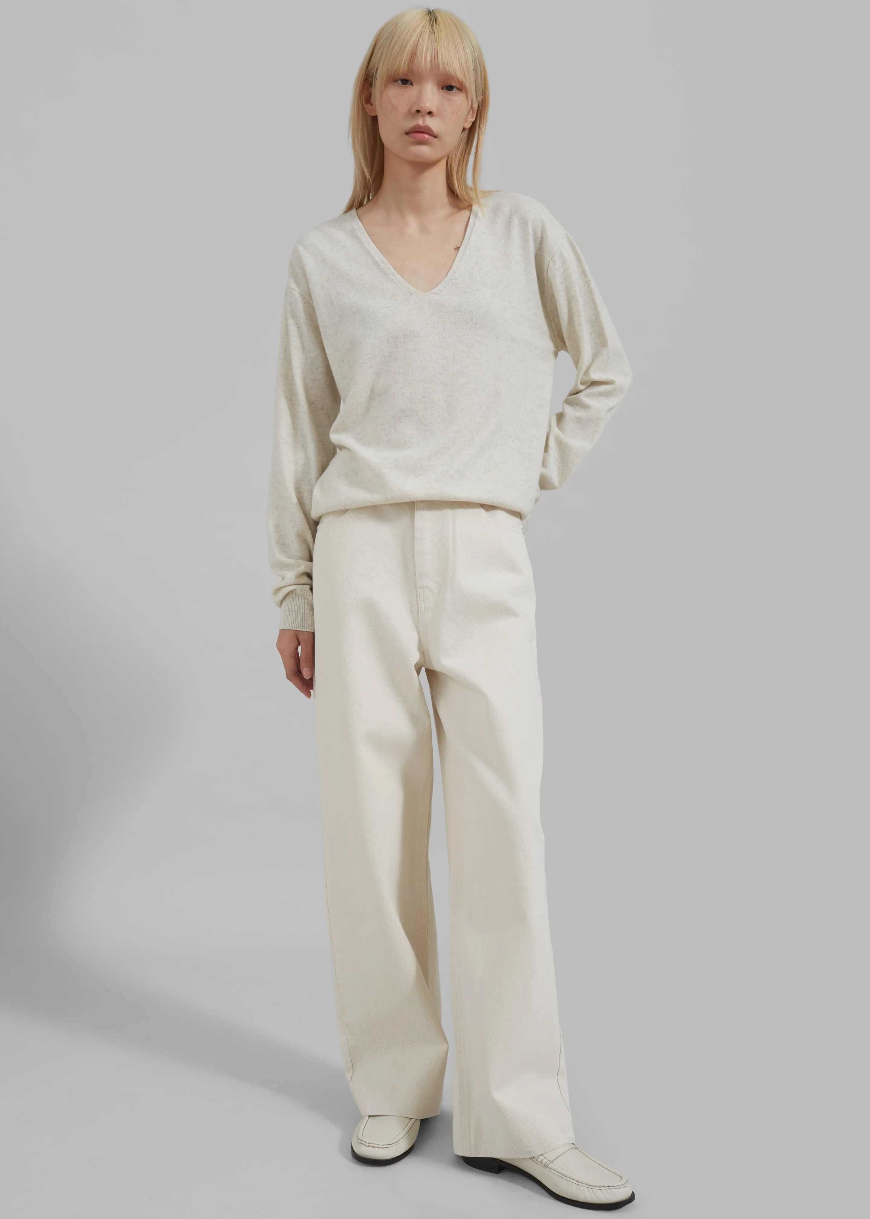Ames V Neck Sweater - Oat Melange