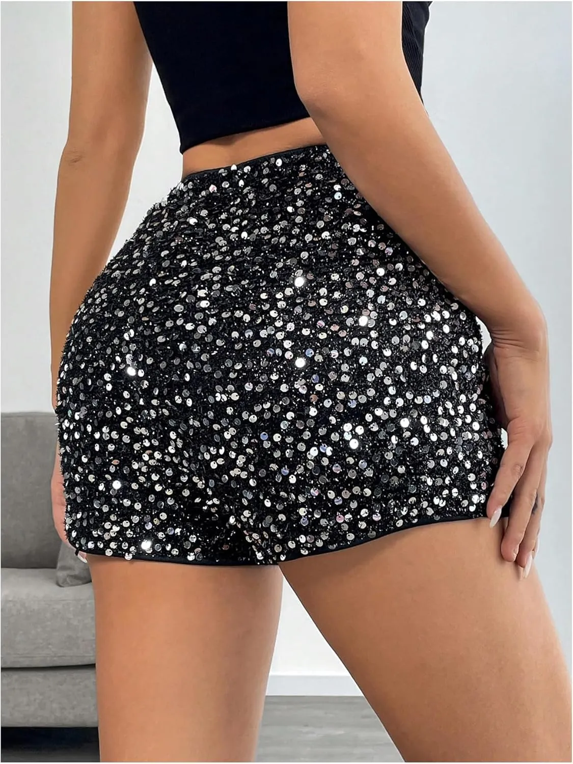 Floerns Women's Plus Size Sequin Tight Shorts High Waist Straight Leg Party Mini Shorts