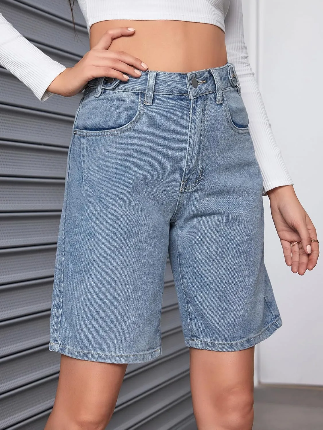 SweatyRocks Women's Casual High Rise Jean Shorts Straight Leg Zip Up Bermuda Denim Shorts