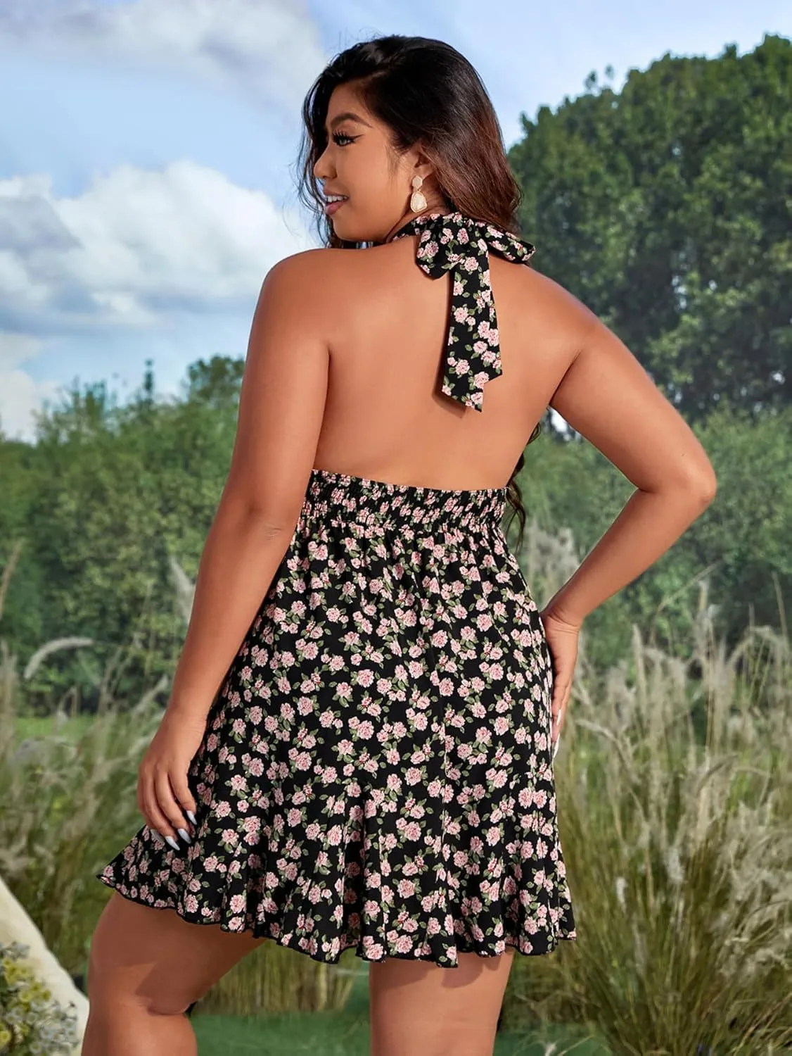 WDIRARA Women's Plus Size Crossover Halter Neck Tie Cut Out Ruffle Flowy A Line Dress 2023 Summer Short Dress
