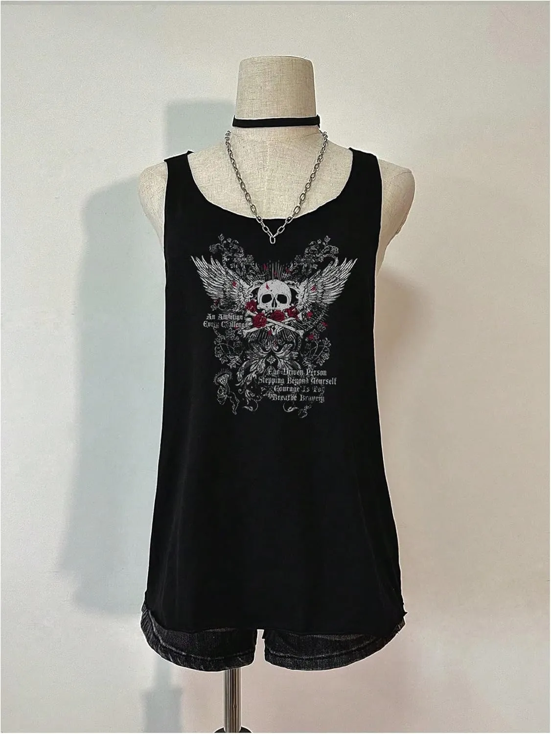 WDIRARA Women's Skull Graphic Tank Top Scoop Neck Sleeveless Tee Gothic Punk Tops